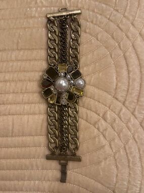 Gold Chain Statement Bracelet with Jewel Flower Accent